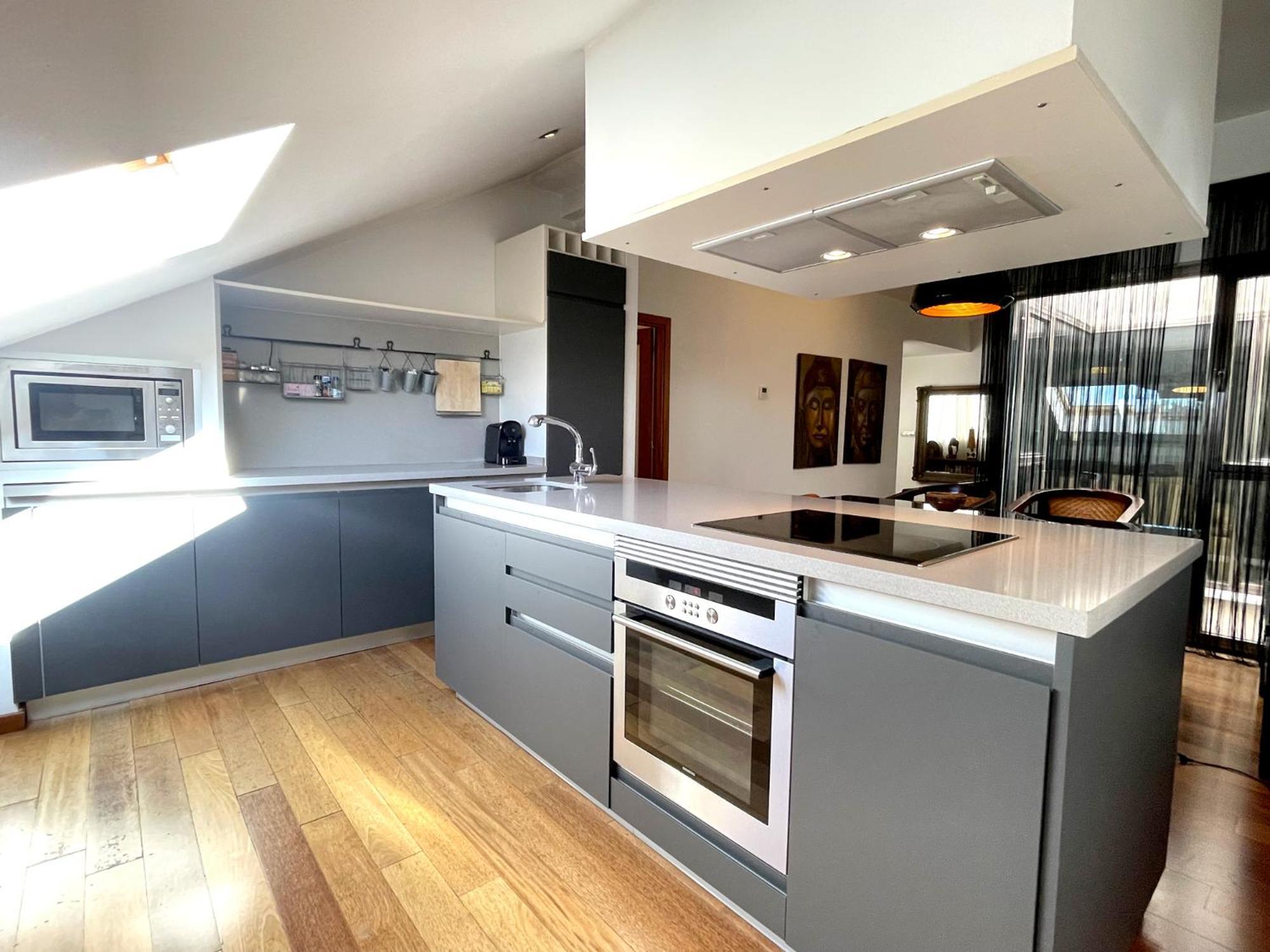 Atico En Plaza De La Constitucion 3 Bedrooms Malaga Luaran gambar