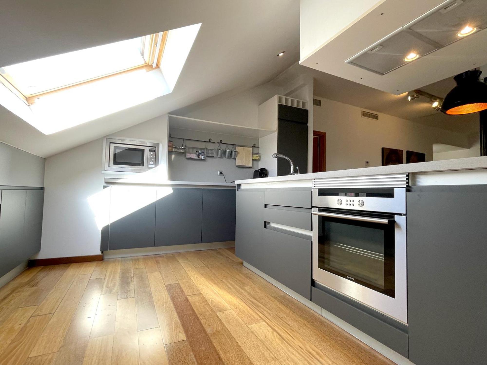 Atico En Plaza De La Constitucion 3 Bedrooms Malaga Luaran gambar